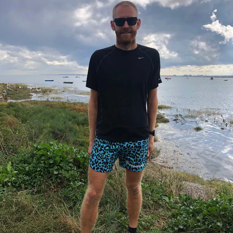 Get spotted fresh classic shorts - Image 6